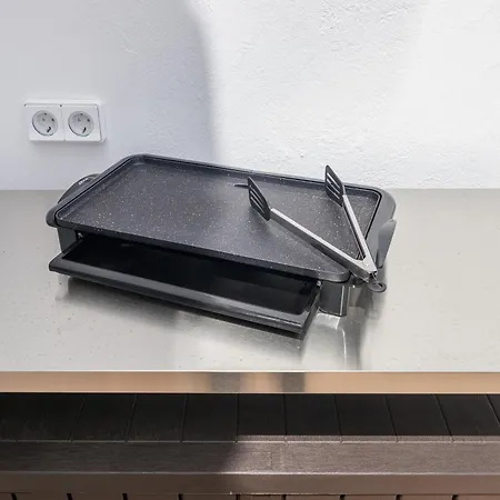 Casa Zuza - Ac, Heated Pool, 2 Terraces, 2 Bedrooms & Bathrooms, Tv Channels