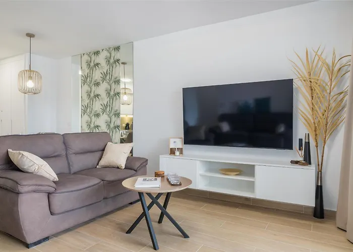 Casa Zuza - Ac, Heated Pool, 2 Terraces, 2 Bedrooms & Bathrooms, Tv Channels Appartement
