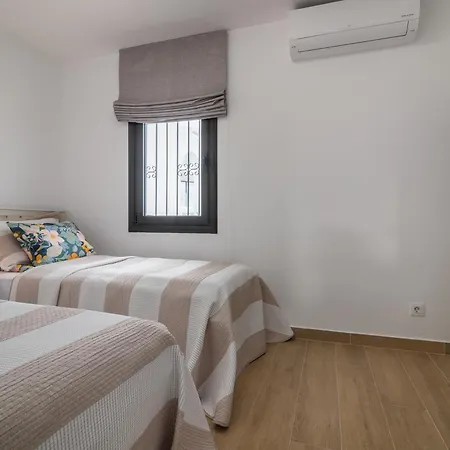 Casa Zuza - Ac, Heated Pool, 2 Terraces, 2 Bedrooms & Bathrooms, Tv Channels アパート サンミゲル・デ・アボナ
